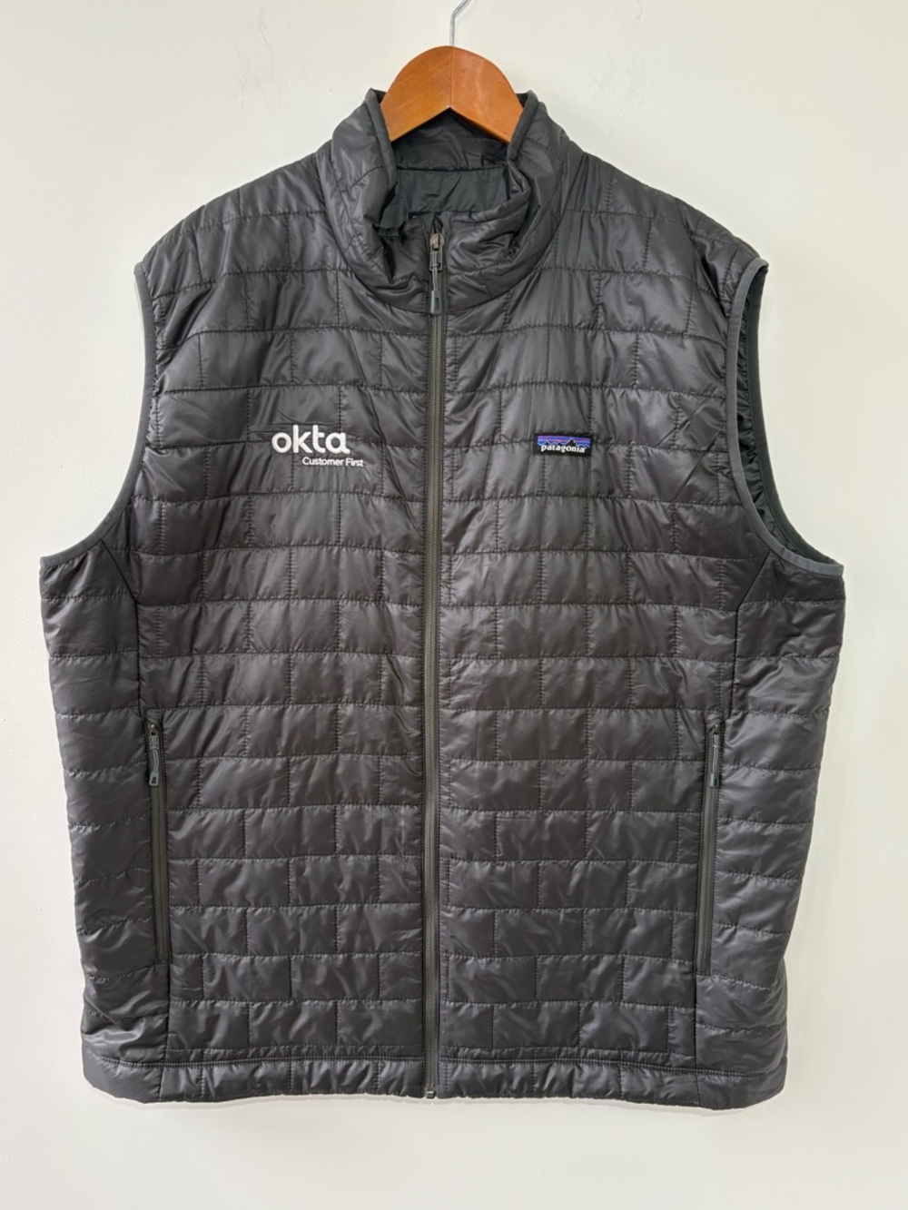 Patagonia Men's Charcoal Quilted Insulated Vest with Okta Logo Size XXL